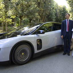 Ferrari elektriauto disain lükkas autotootja aktsia langusesse