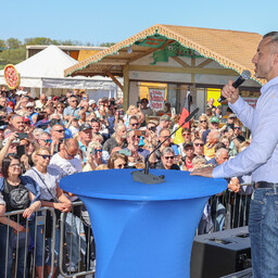Parempopulistlikku europarteid ESN ähvardab keelustamine