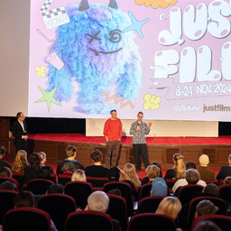 Just Filmi asutatud haridusfond aitab lapsed kinno