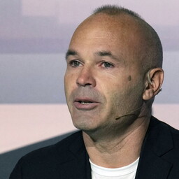 Iniesta alustab treenerikarjääri Ühendemiraatide esiliigas