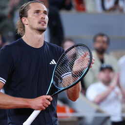 Zverev noppis esimesena pileti poolfinaali