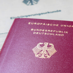 Üle 50 000 inimese on saanud Saksa kodakondsuse natsirežiimi ülekohtu heastamiseks