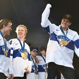 Soome jäähokimängijal varastati MM-kuldmedal karaokebaarist