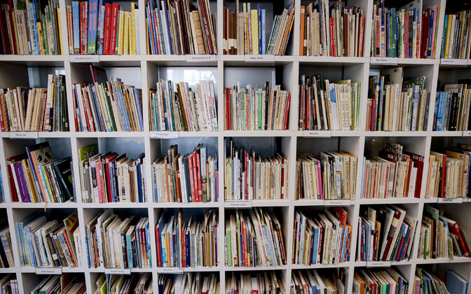 Publishers: Libraries' survival as important as national defense
