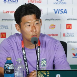 Lõuna-Korea koondis alustas MM-il kodumaise meedia boikoteerimist