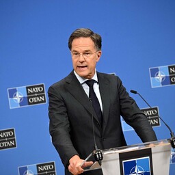NATO peasekretär Mark Rutte: USA ei tõmbu liitlastest eemale
