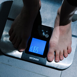 Tervisekassa kaalub kaaluravi hüvitamist
