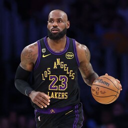LeBron jätkab karjääri, aga mitte Lakersis