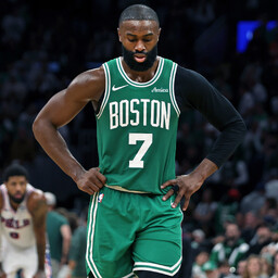 Bostoni raudvara Jaylen Brown vahetati Philadelphiasse