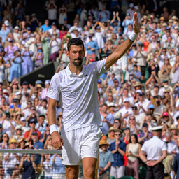 Djokovic võttis Federerilt rekordi, Sinner jõudis samuti veerandfinaali