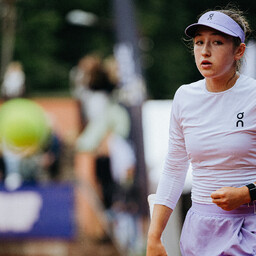 Maratonlahingu võitnud Anikina krooniti U-14 Euroopa tennisemeistriks