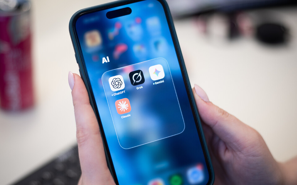AI apps from major service providers displayed on a smartphone screen.