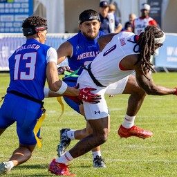 USA 14-aastane võiduseeria lipujalgpalli MM-il katkes