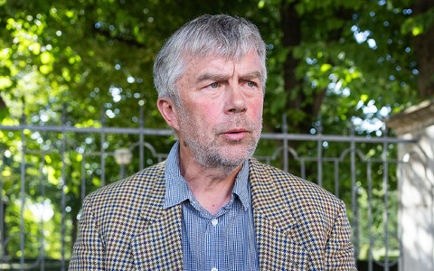 Меэлис Кийли.