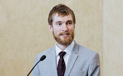 Priit Põldma noore kultuuritegelase preemia üleandmisel.