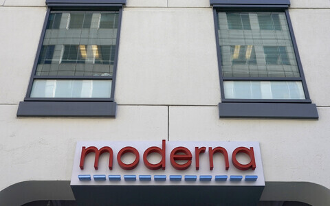 Логотип Moderna.