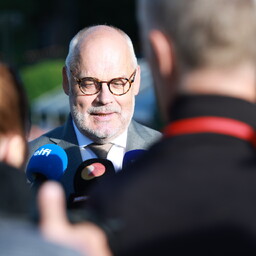 Karis kutsus oma kõnes üles märkama ja kuulama noori
