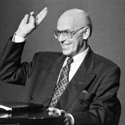 Lennart Meri valimine 1992: hõbedased lokid või arrogantne intellektuaalsus