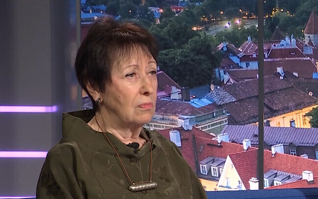 Ирина Белобровцева.