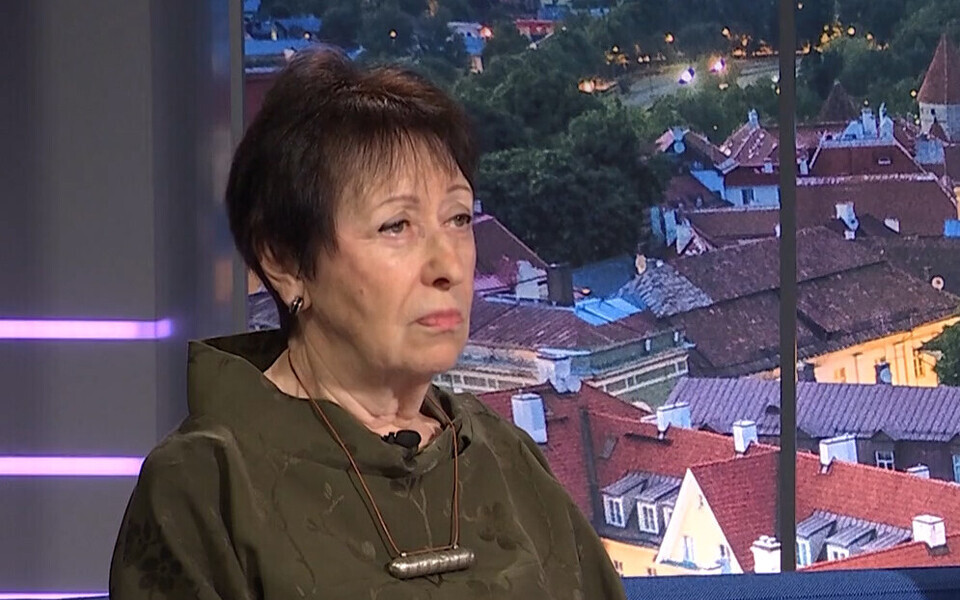 Ирина Белобровцева.