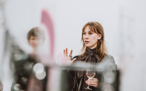 Kogo galeriis avati hiljutise Köler Prize'i laureaadi Anna Mari Liivranna isikunäitus