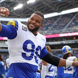 Kolmekordne NFL-i parim kaitsemängija taasliitub Los Angeles Ramsiga
