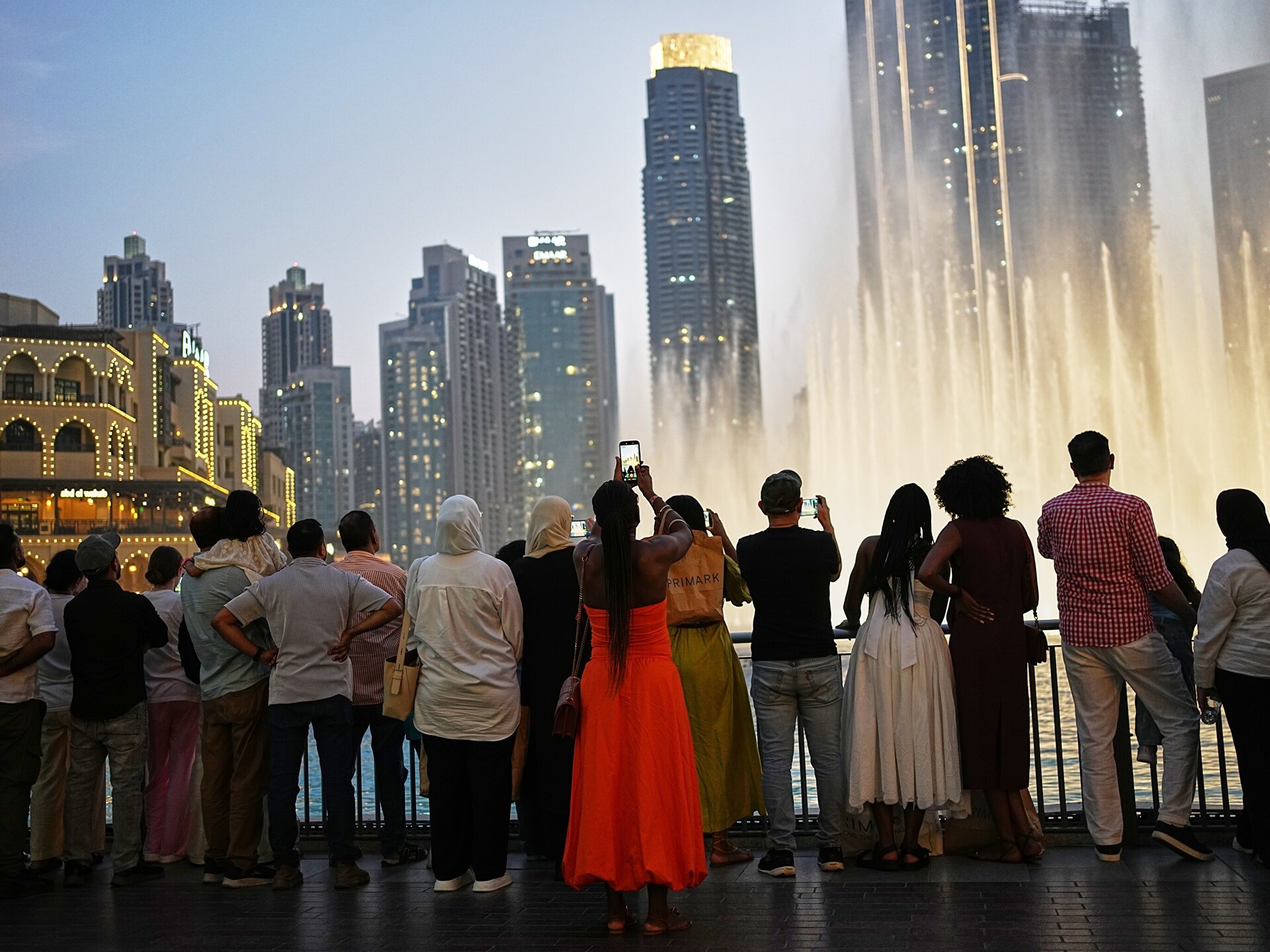 15 airlines suspend Dubai flights amid major travel disruption; Estonian travel to UAE plunges 77% as Finnair, SAS, Norwegian cancel winter routes