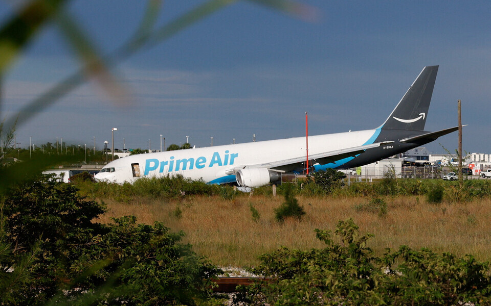 Изначально авиакомпания называлась Amazon Prime Air, но впоследствии сменила название на Amazon Air