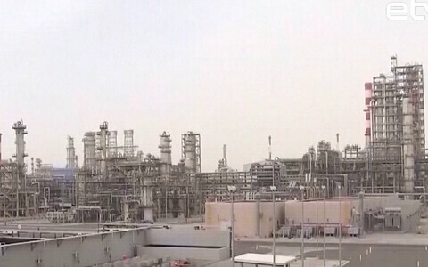 Нефть.