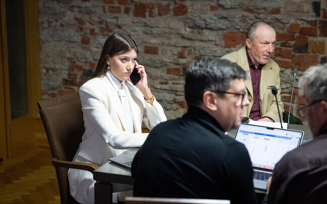 Riigikogu komisjonide erakorraline istung
