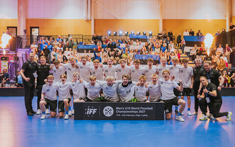 Eesti U-19 saalihokikoondis