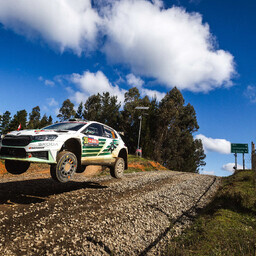 WRC2-s vahetus liider, Virves jätkuvalt teine