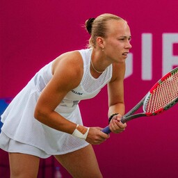 Malõgina alustas WTA turniiri napi kaotusega paarismängus