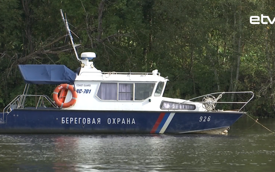 Российский пограничный катер.