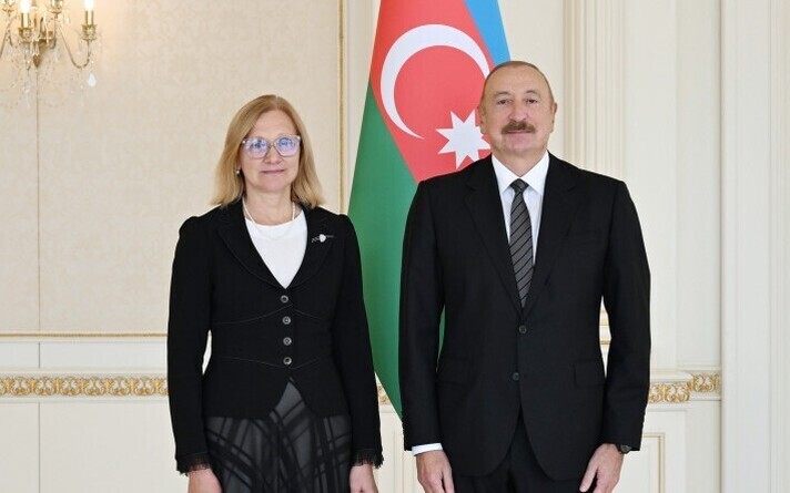 Ambassador Tiina Nirk and President Ilham Aliyev.