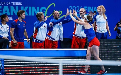 Linda Noskova ja Tšehhi koondis