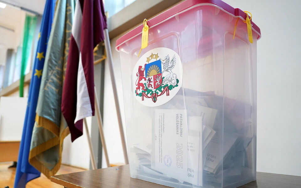 H&auml;&auml;letuskast L&auml;ti kohalikel valimistel 2025. aasta juunis.