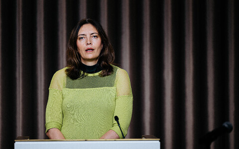 Karmen Joller valitsuse pressikonverentsil