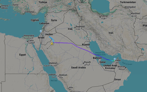 Dubaist Tel Avivi suunduma pidanud Flydubai lennuki marsruut, mis l&otilde;ppes maandumisega Saudi Araabias.