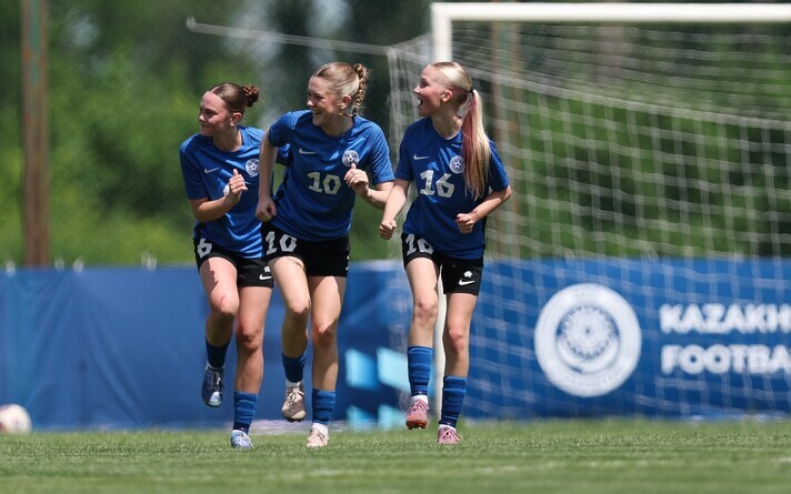 Neidude U-17 jalgpallikoondislased kevadel toimunud UEFA sõprusturniiril