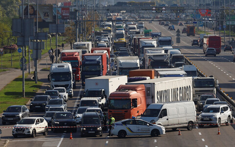 Киев после ударов по мосту.
