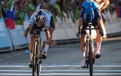 Remco Evenepoel ja Giulio Ciccone EM-i grupis&otilde;idu fini&scaron;is