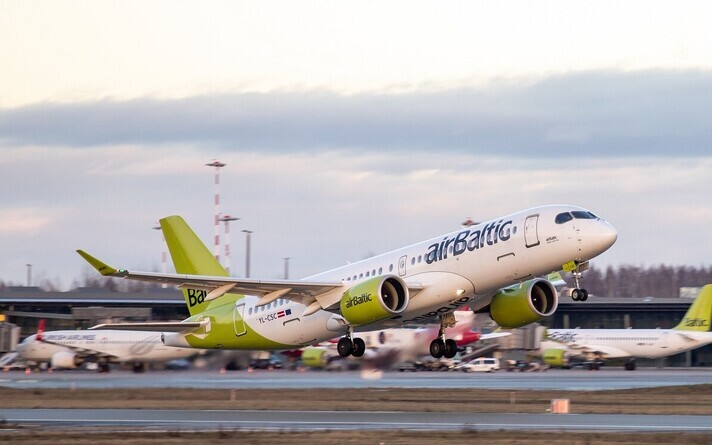 airBaltic Boeing 757 taking off.