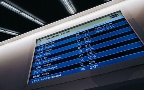 Tallinn Airport arrivals board.