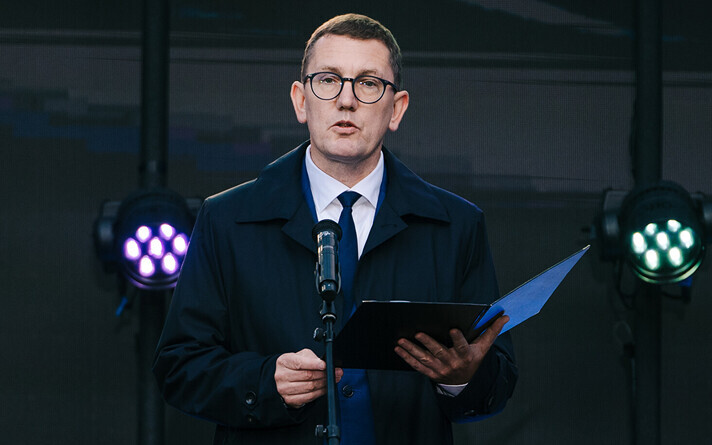 Кристен Михал.