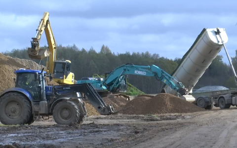 Construction underway at Lode Hybrid Park, a hybrid wind farm on the Latvian side of the Estonian-Latvian border. October 2026.