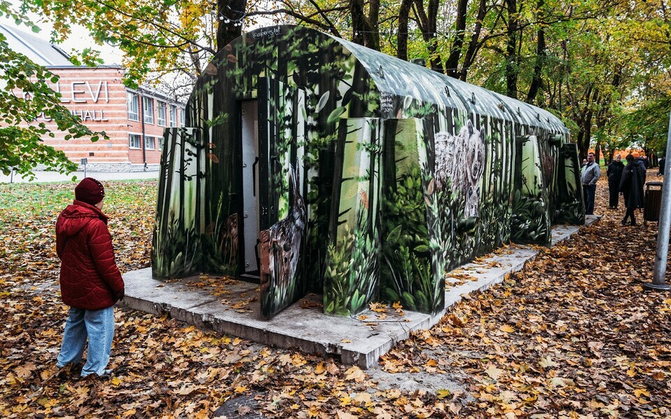 Tallinn unveiled a new street-level civil defense shelter on Juhkentali t&auml;nav. October 2026.