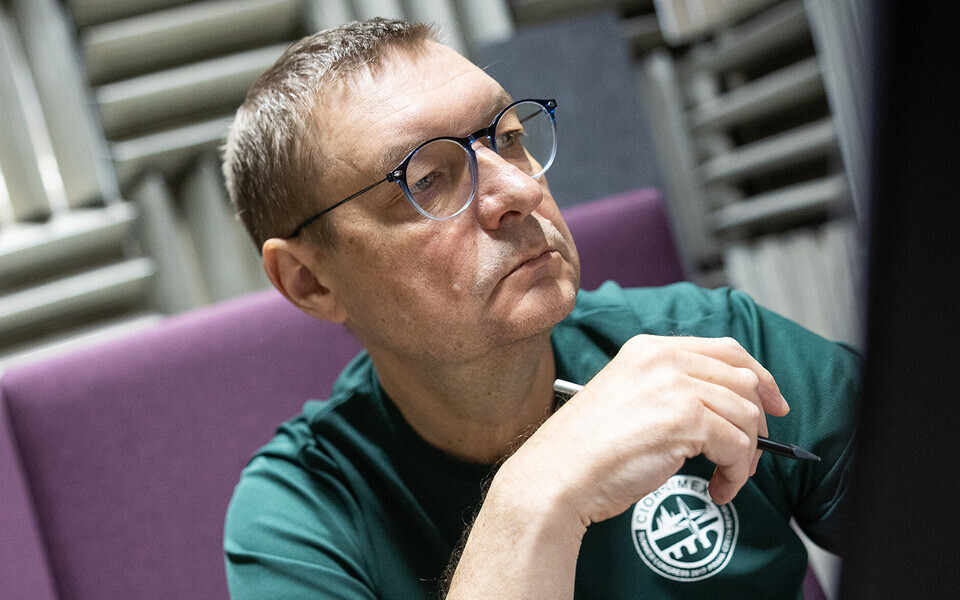 Kuuldem&auml;ngusari "Isapuhkus"  Raivo E. Tamm