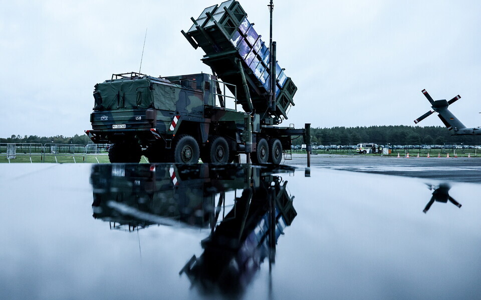 &Otilde;hut&otilde;rjes&uuml;steemi Patriot raketipatarei.