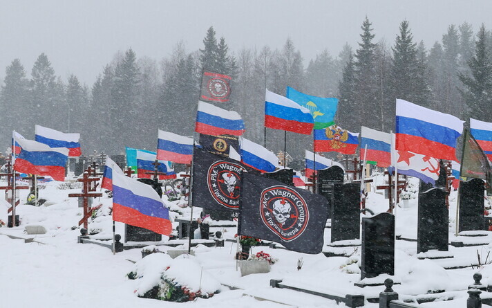 Могилы российских солдат, погибших в ходе войны России против Украины, на одном из кладбищ Санкт-Петербурга.